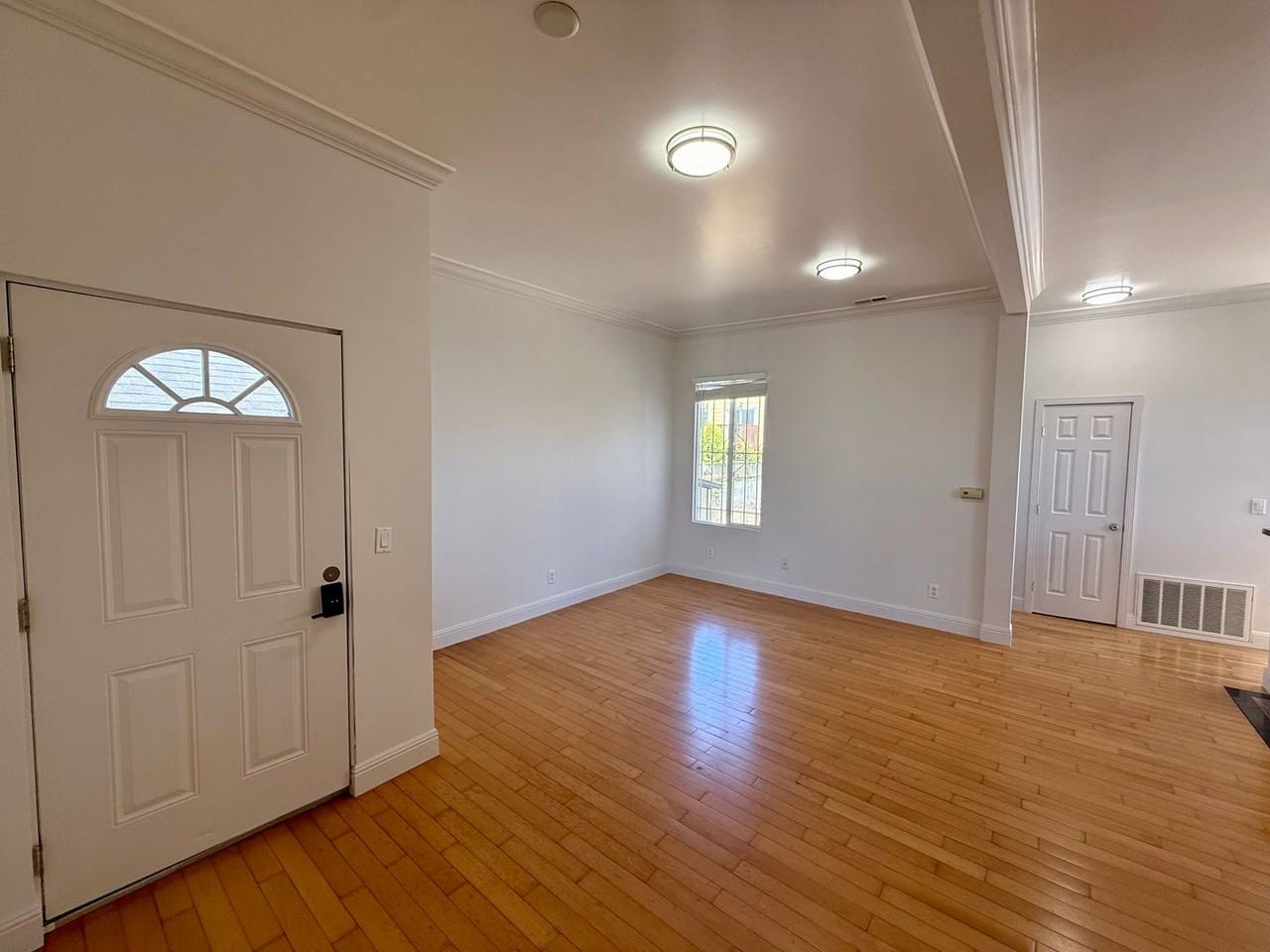 2068 Mcallister St #2068 - Photo 2 of 14
