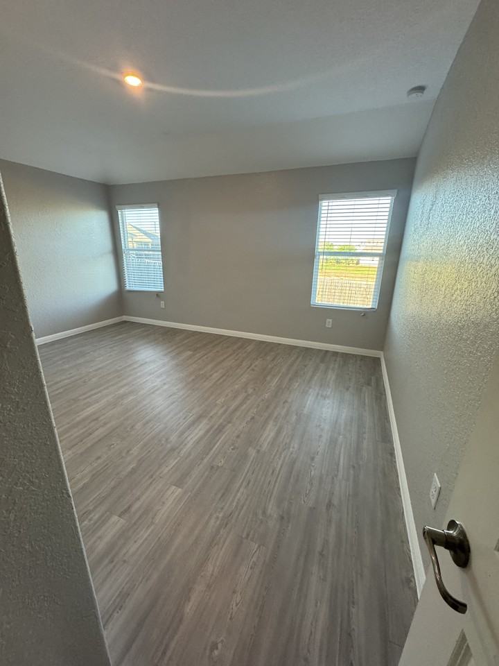 12026 Links Pkwy #NA - Photo 6 of 13