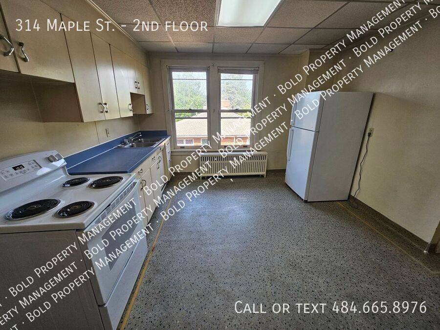 314 Maple St #2ndFL - Photo 5 of 11