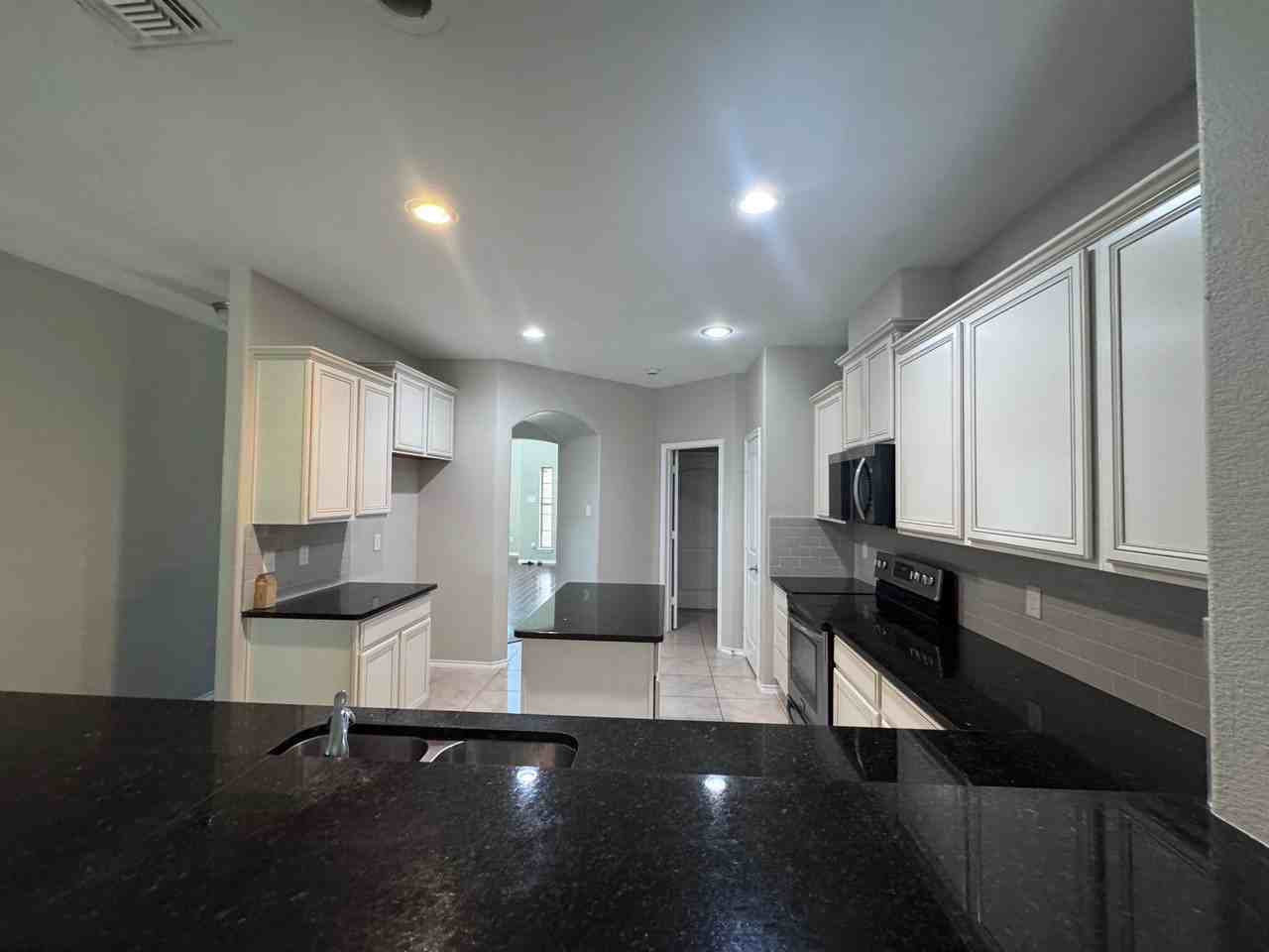 5600 Stockport Dr #NA - Photo 7 of 11