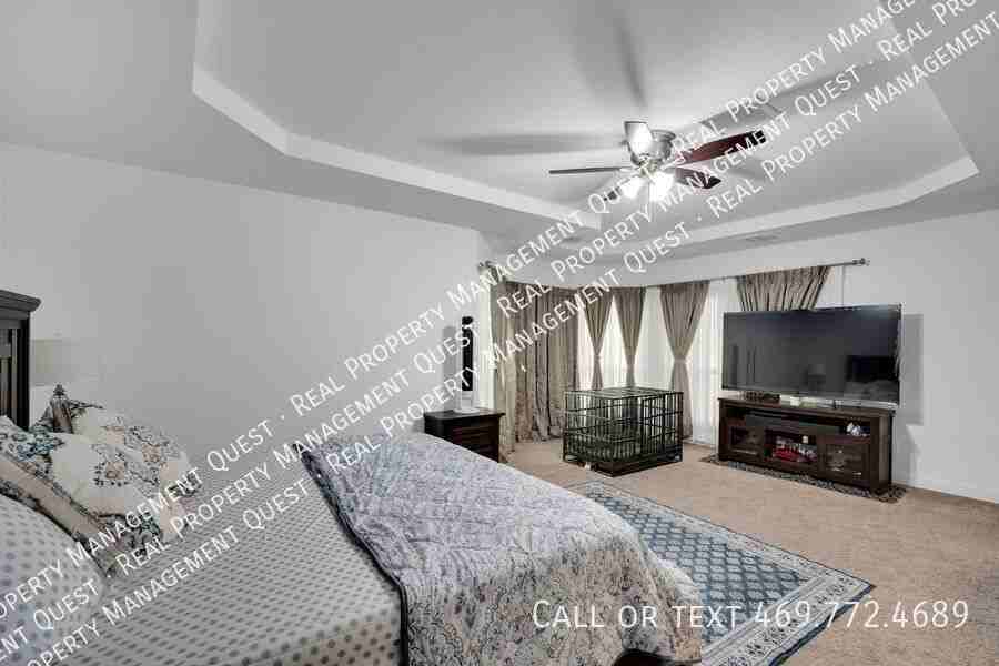 1767 Shumard St - Photo 7 of 28