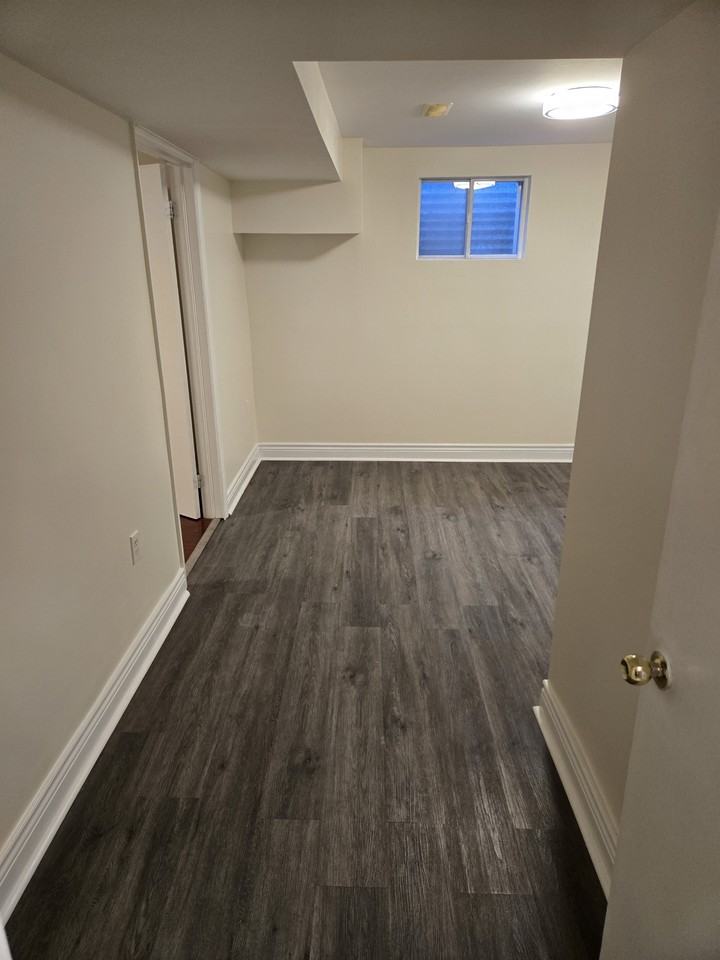 57 Mentor Boulevard - Photo 6 of 9