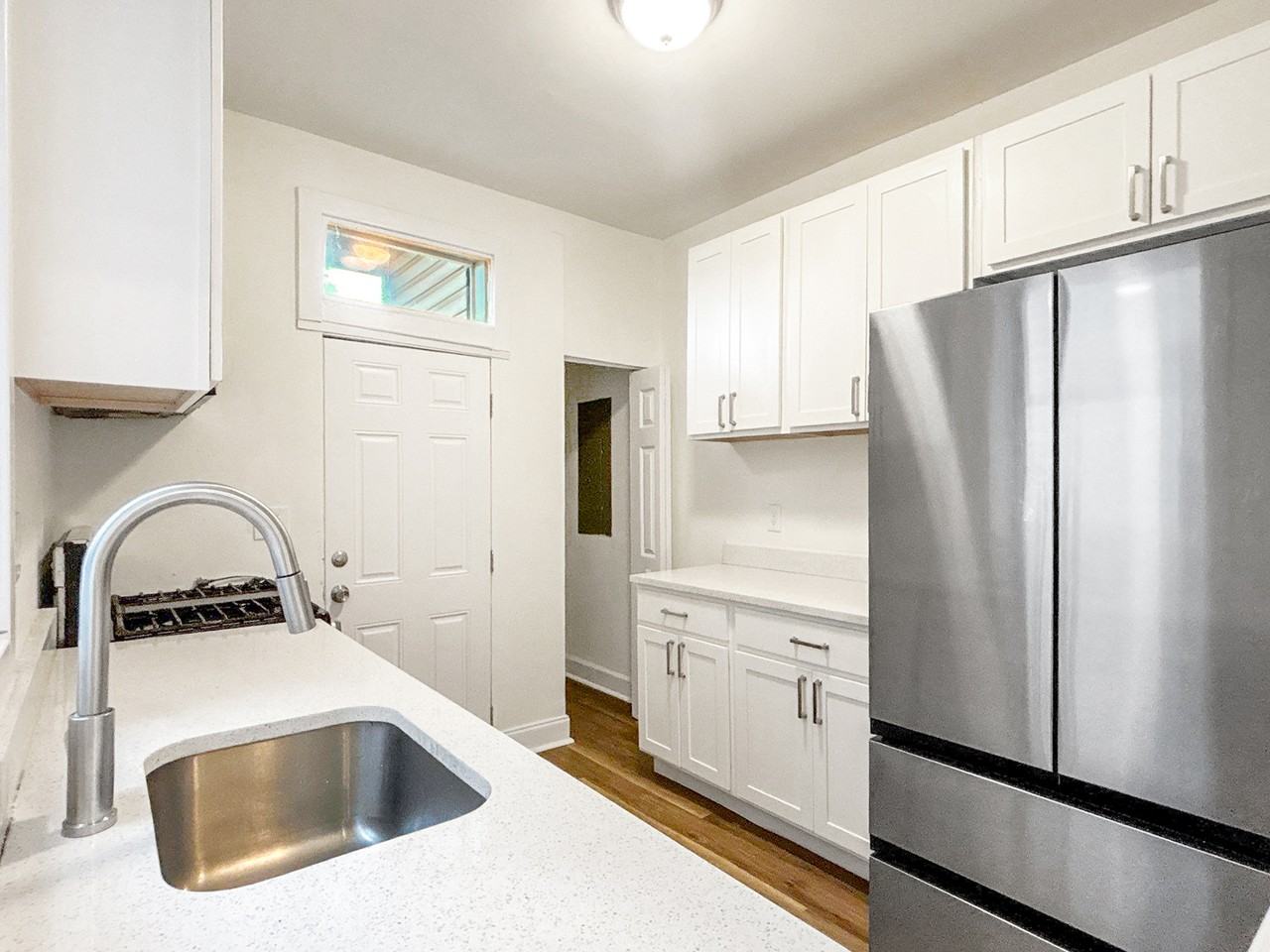 2217 Riggs Ave - Photo 3 of 22