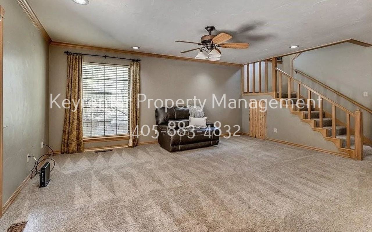1408 Fox View Ct - Photo 7 of 31