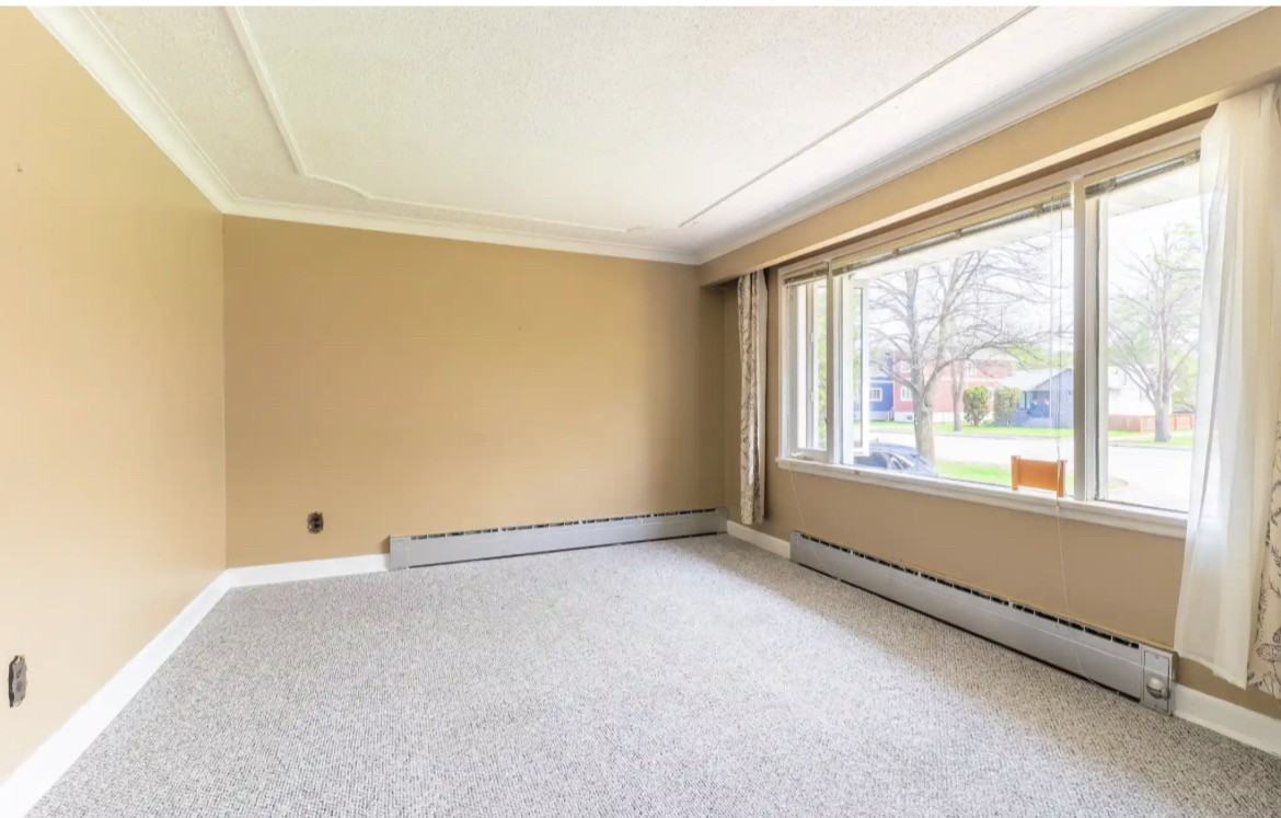 433 Regent Ave W - Photo 5 of 25