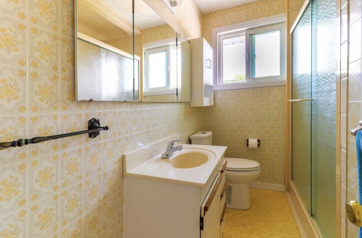 433 Regent Ave W - Photo 7 of 25