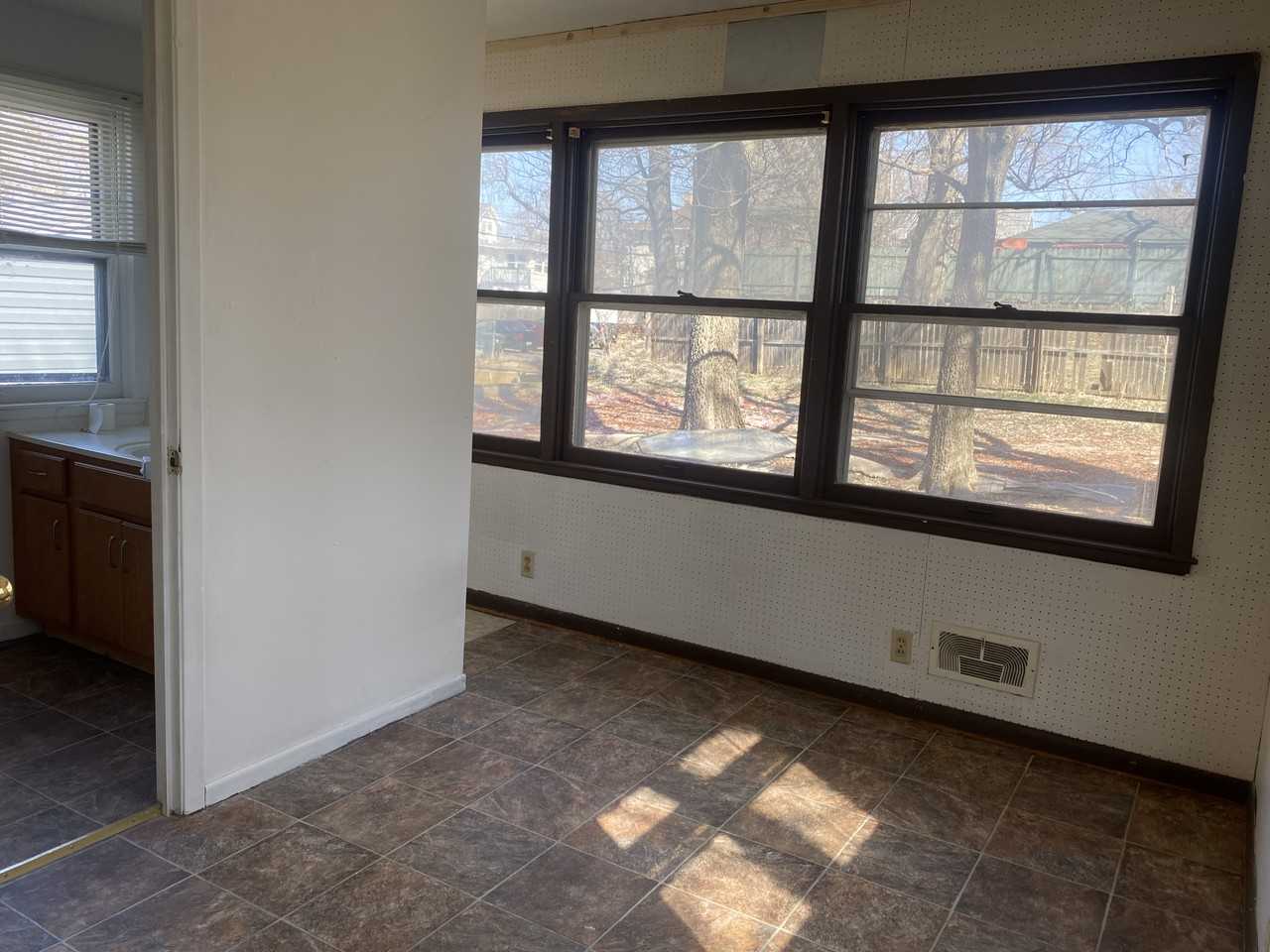 515 20th St #NA - Photo 7 of 17