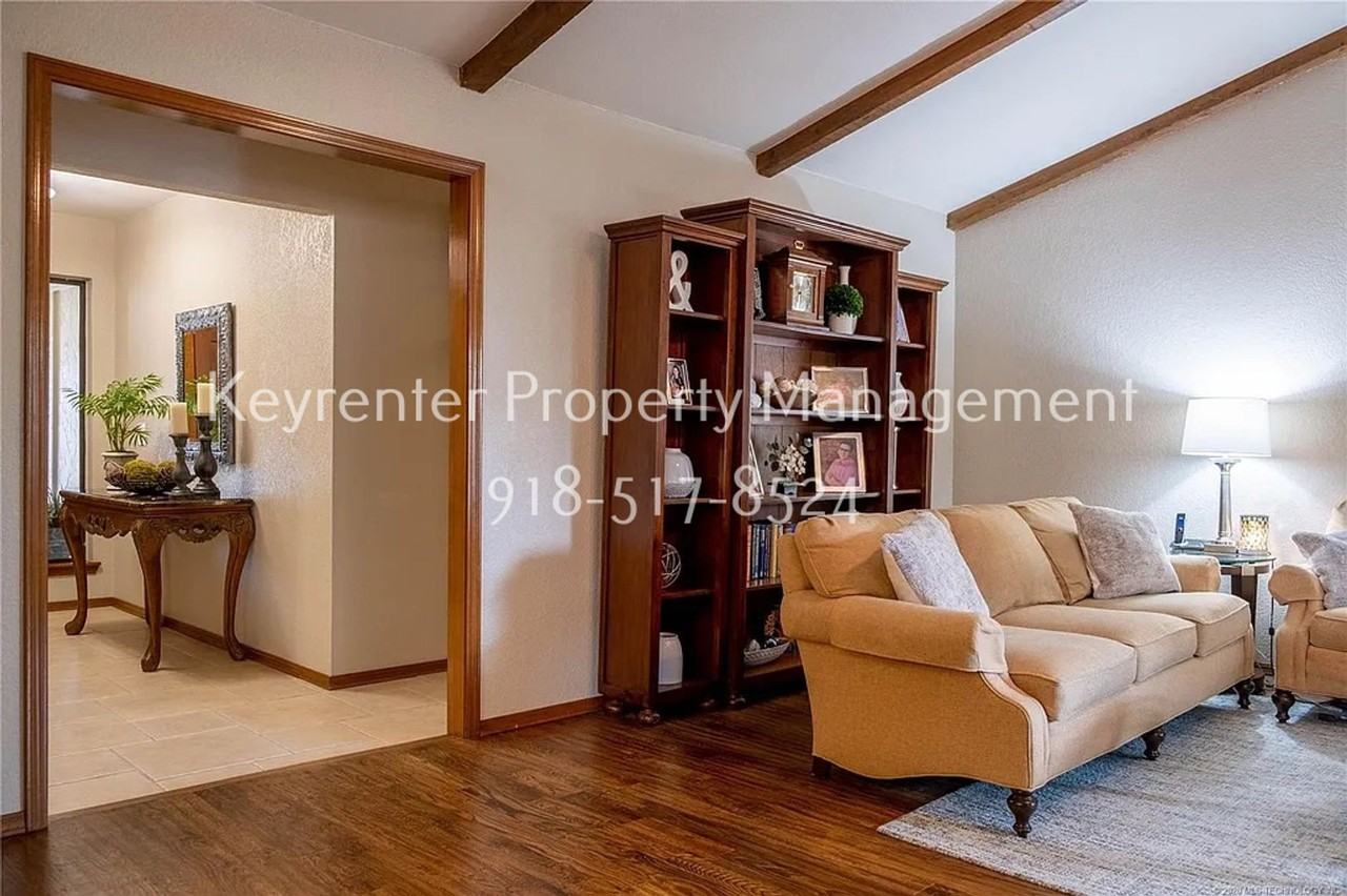 8602 E 109th St - Photo 7 of 25