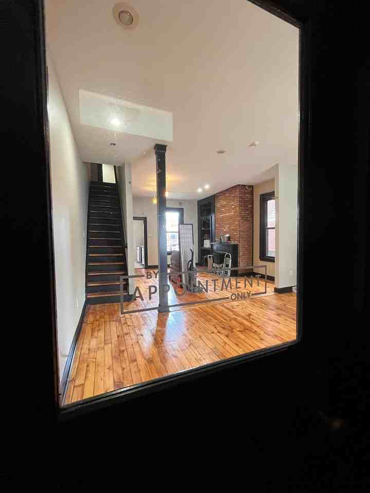 5817 Ellsworth Ave - Photo 2 of 24