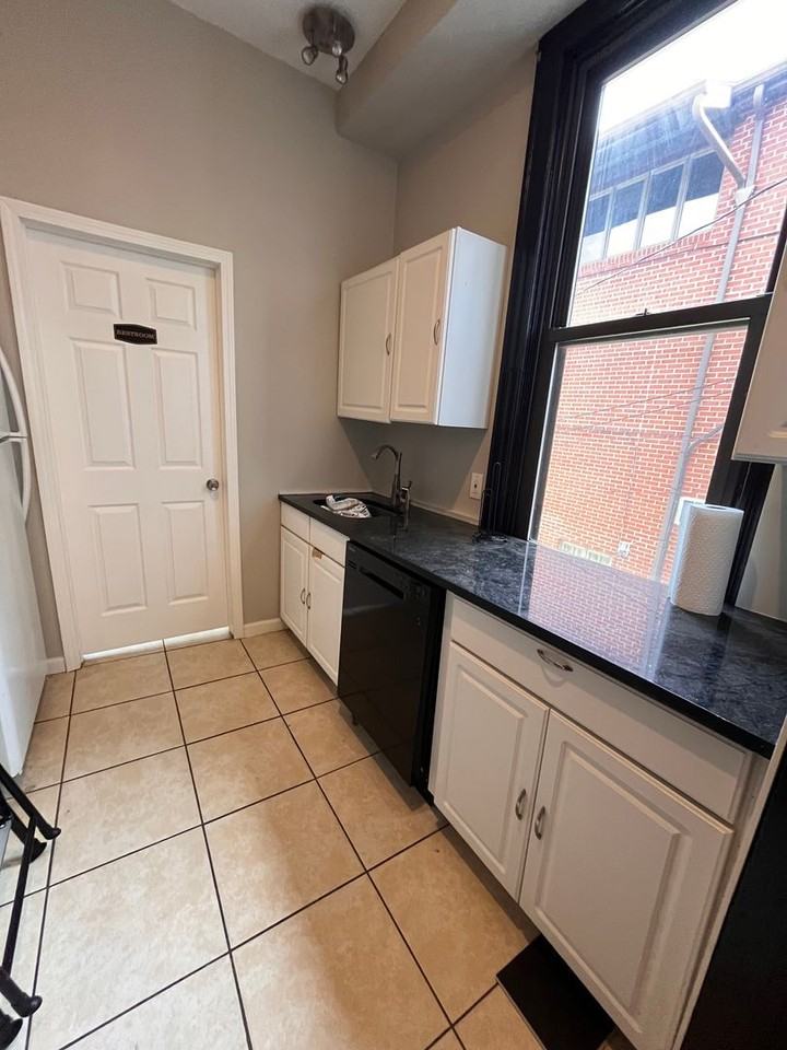 5817 Ellsworth Ave - Photo 7 of 24