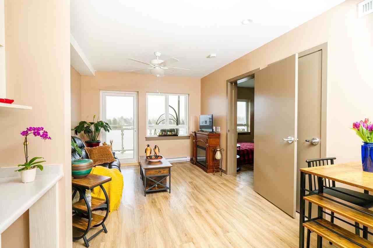 5460 203 St - Photo 2 of 9