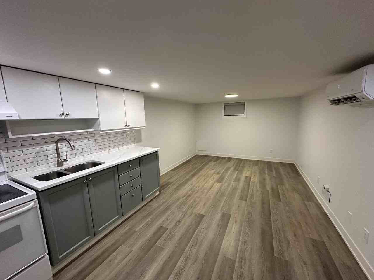 79 Louisa St - Photo 3 of 7