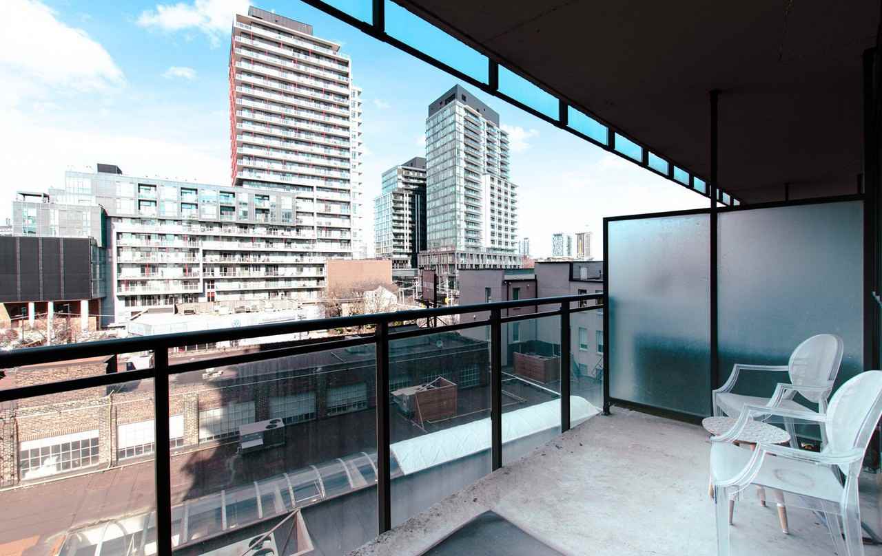 318 King St E - Photo 7 of 12