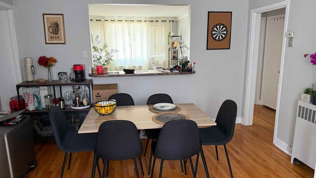 673 Churchill Ave N - Photo 6 of 15