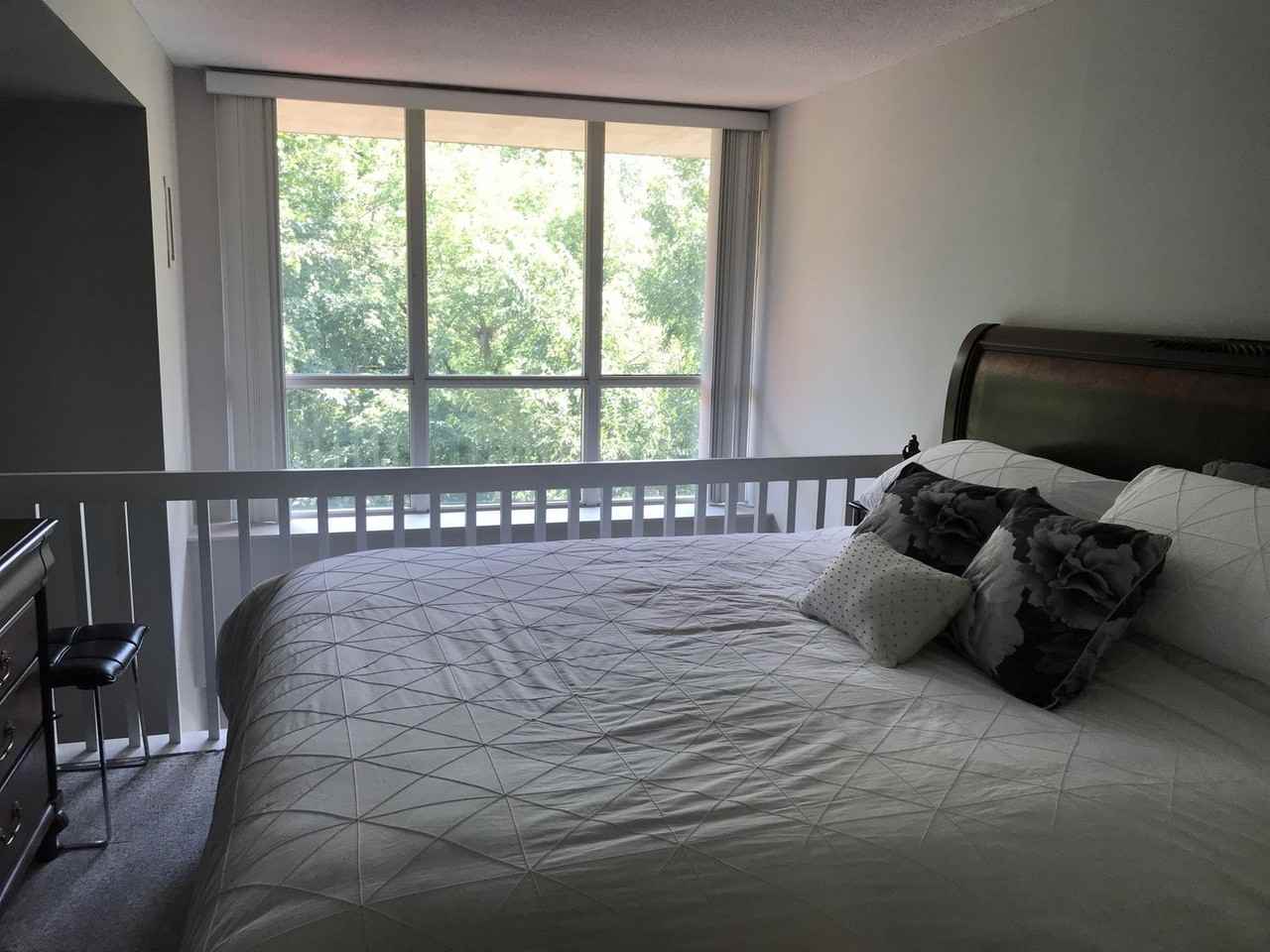 139 Merton St - Photo 6 of 7