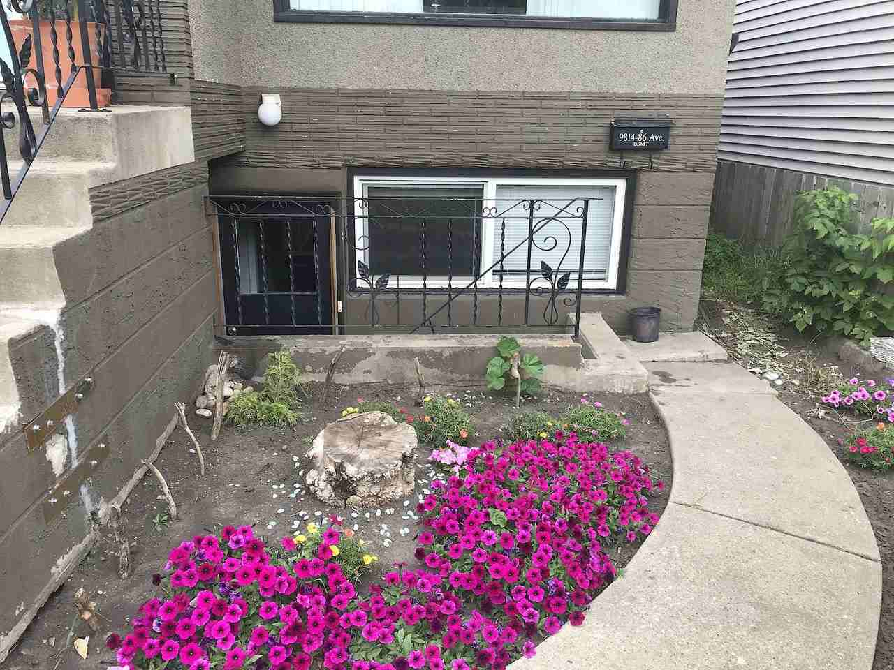 9814 86 Ave Nw - Photo 3 of 16