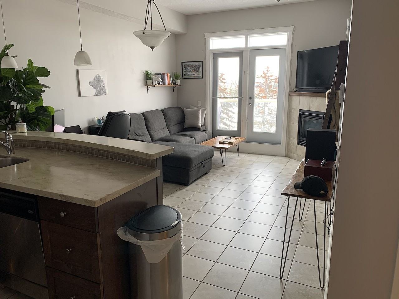 2 - 2 Hemlock Crescent Sw - Photo 2 of 19
