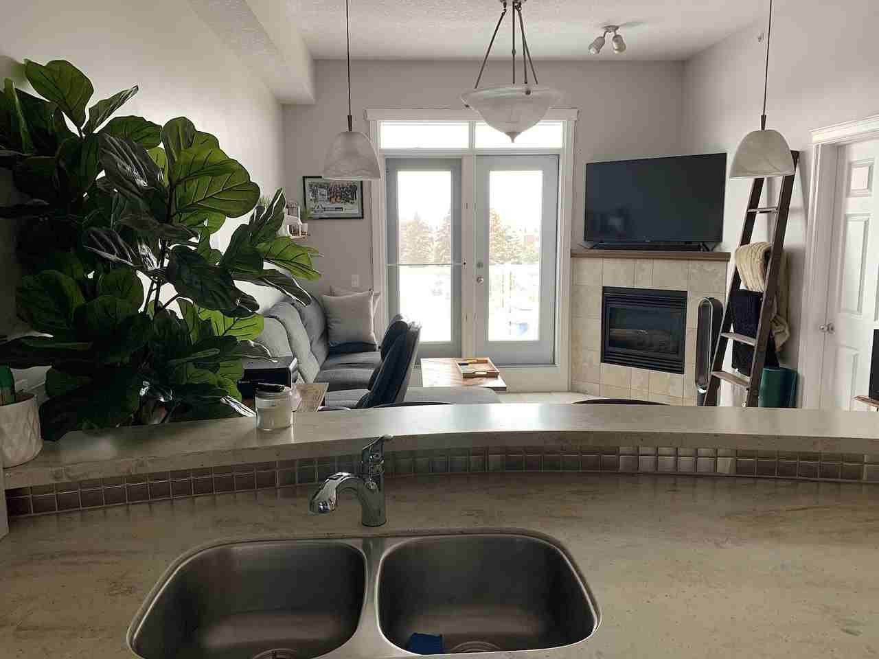 2 - 2 Hemlock Crescent Sw - Photo 5 of 19