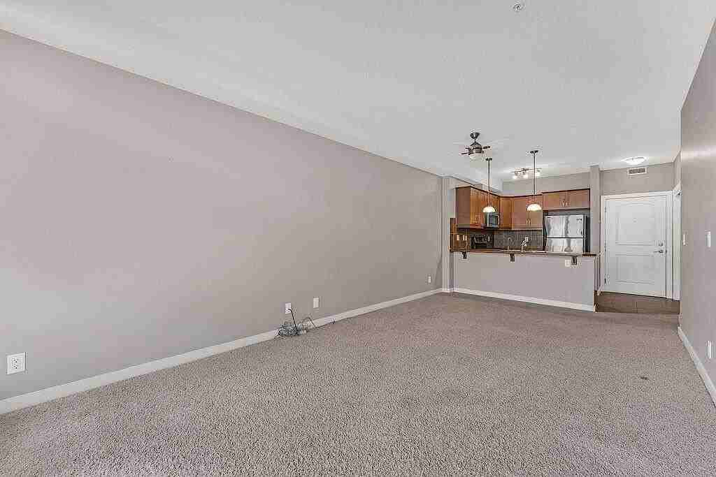 98 Bannister Manor Se - Photo 7 of 12