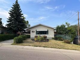 featured image of 744 Sabrina Rd Sw