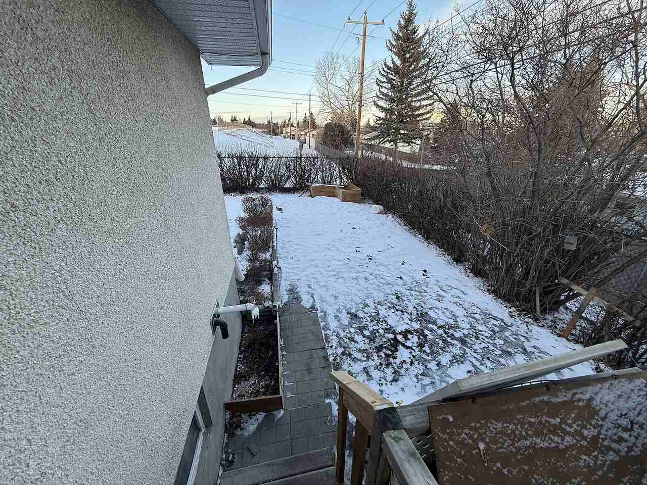 744 Sabrina Rd Sw - Photo 4 of 31