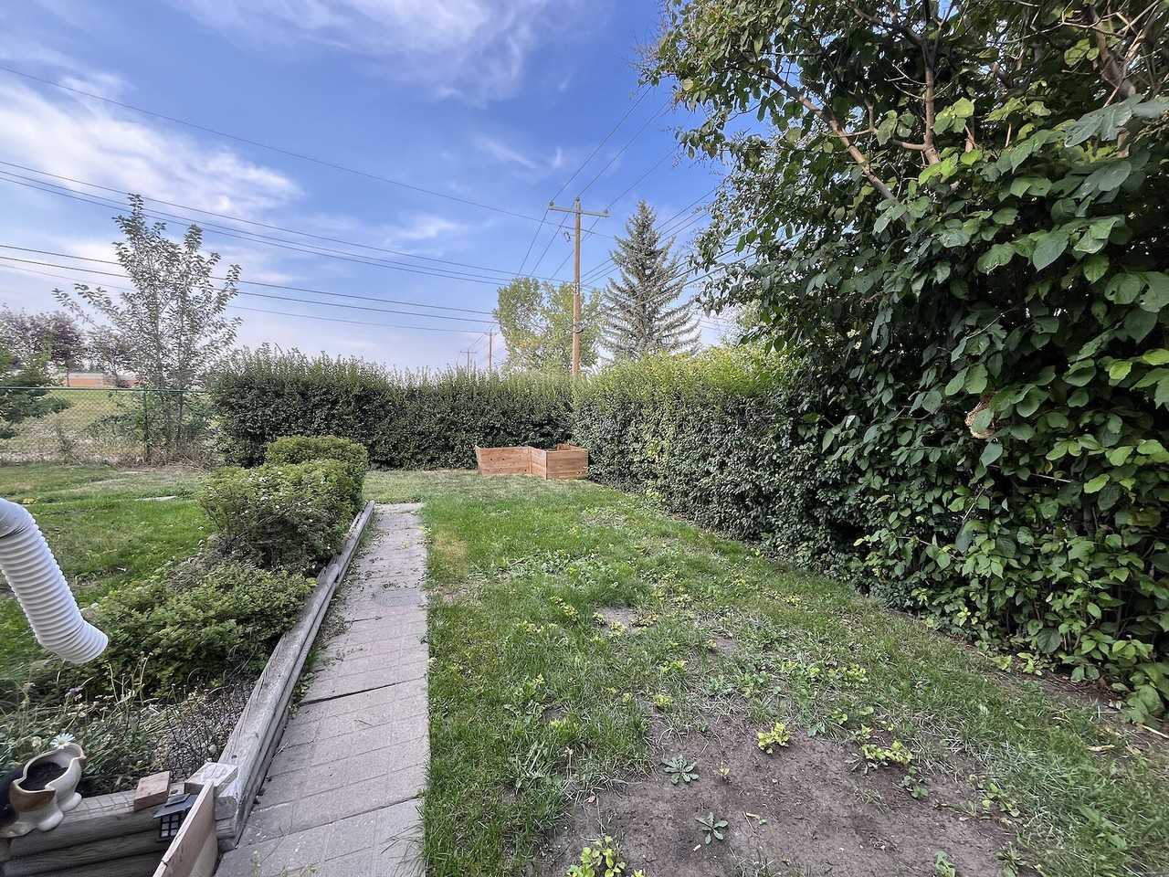 744 Sabrina Rd Sw - Photo 5 of 31