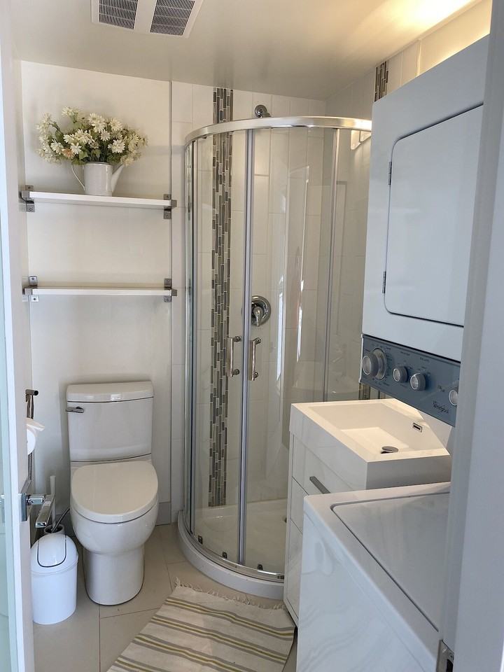 308 Montroyal Blvd - Photo 4 of 7