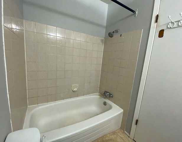 1920 28 St Sw - Photo 6 of 22