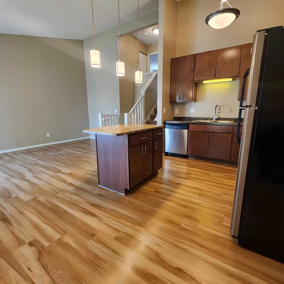 865 Wescott Sq #865 - Photo 4 of 45