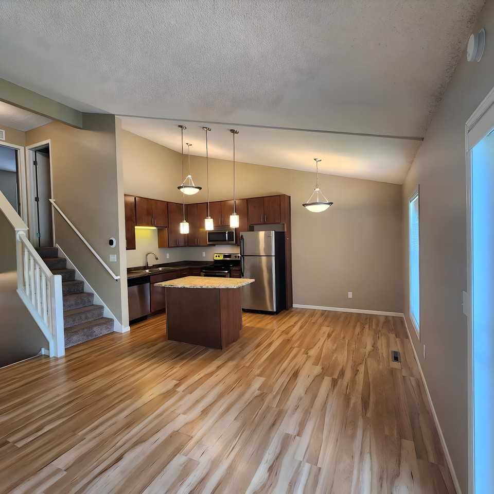 865 Wescott Sq #865 - Photo 5 of 45