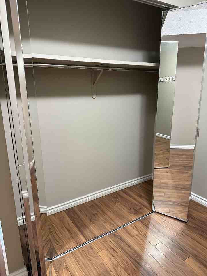 330 Roxboro House - Photo 5 of 50