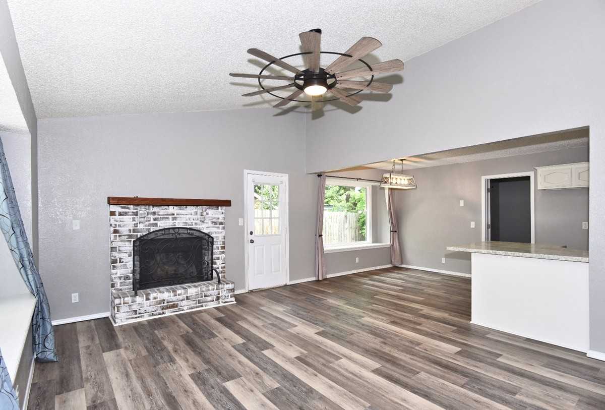 1339 E 138th Pl #1 - Photo 4 of 26