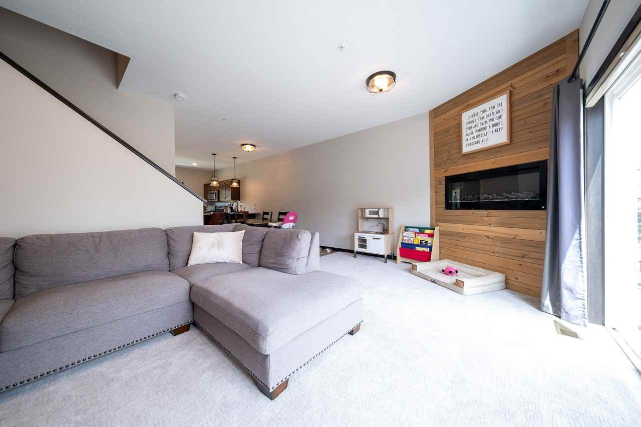 10240 3rd St Ne #D - Photo 5 of 27