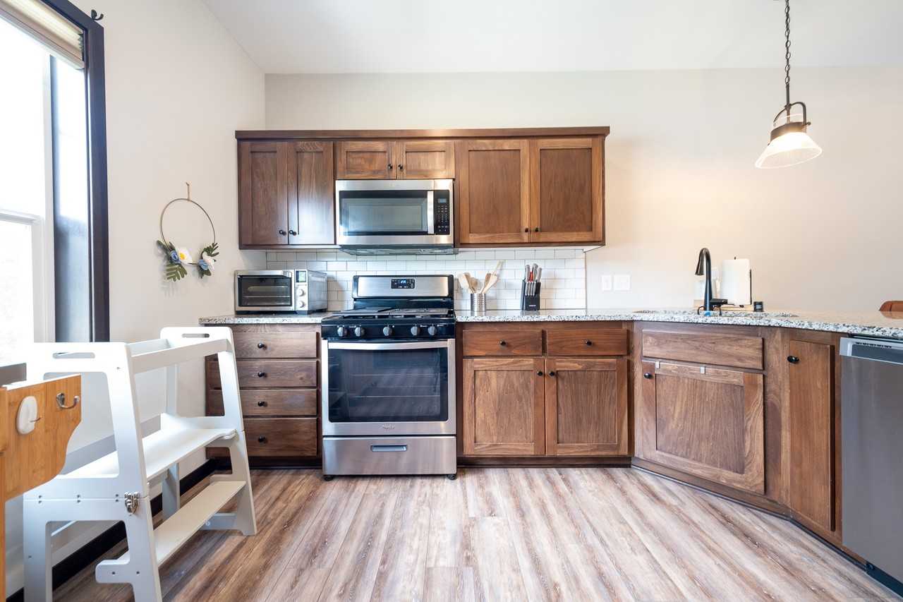 10240 3rd St Ne #D - Photo 7 of 27