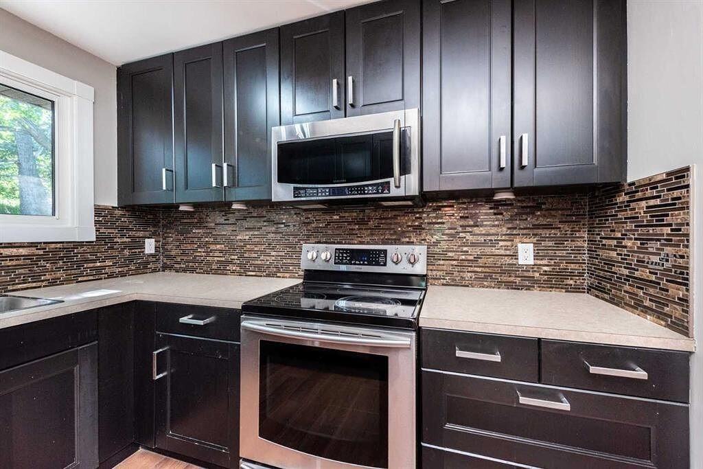 42 Lake Huron Pl Se - Photo 2 of 27