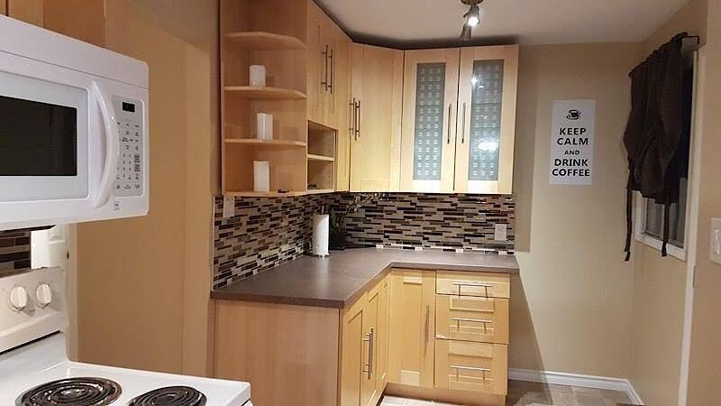 3520 49 St Nw - Photo 3 of 14
