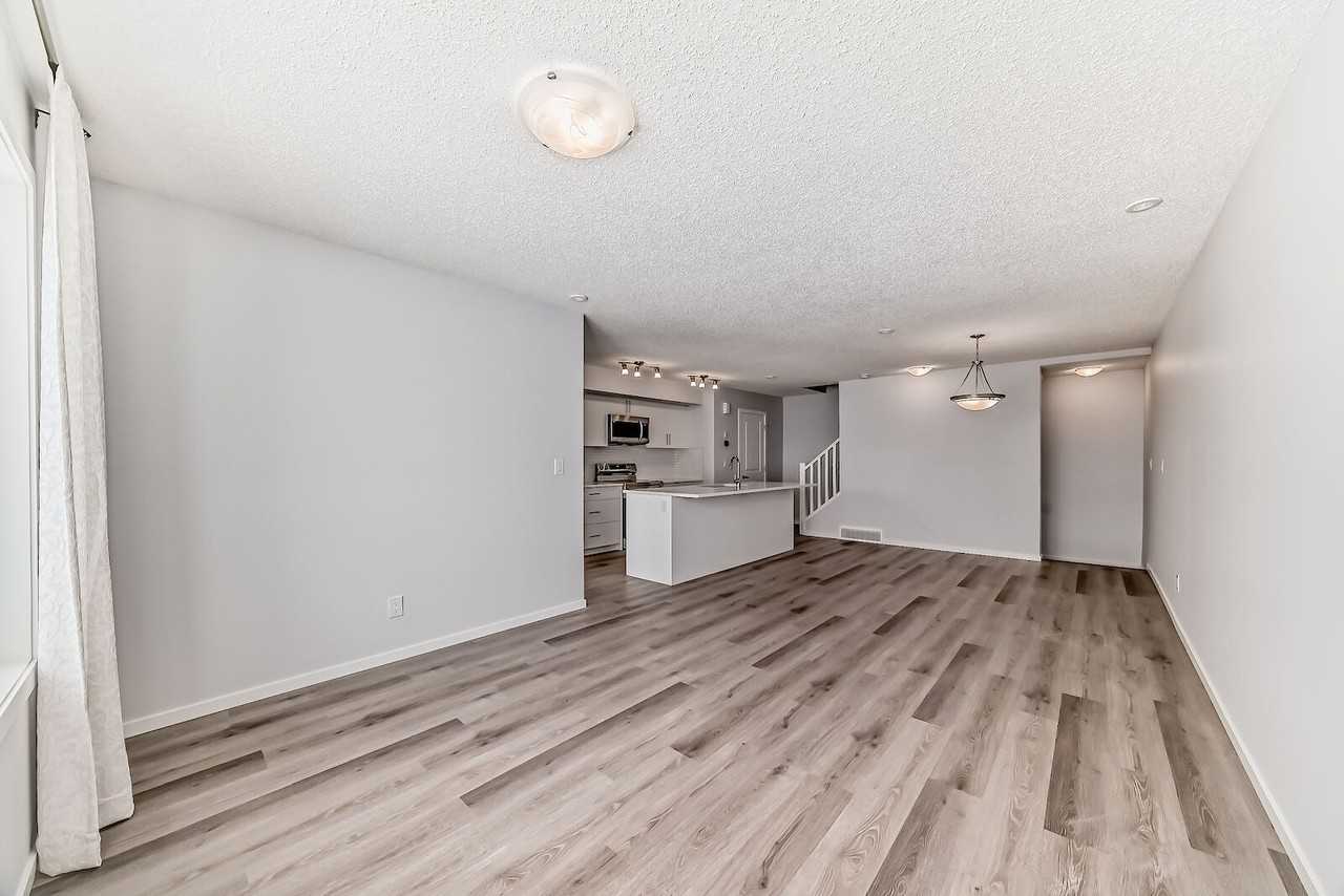 328 Windbury Rd Sw - Photo 3 of 37