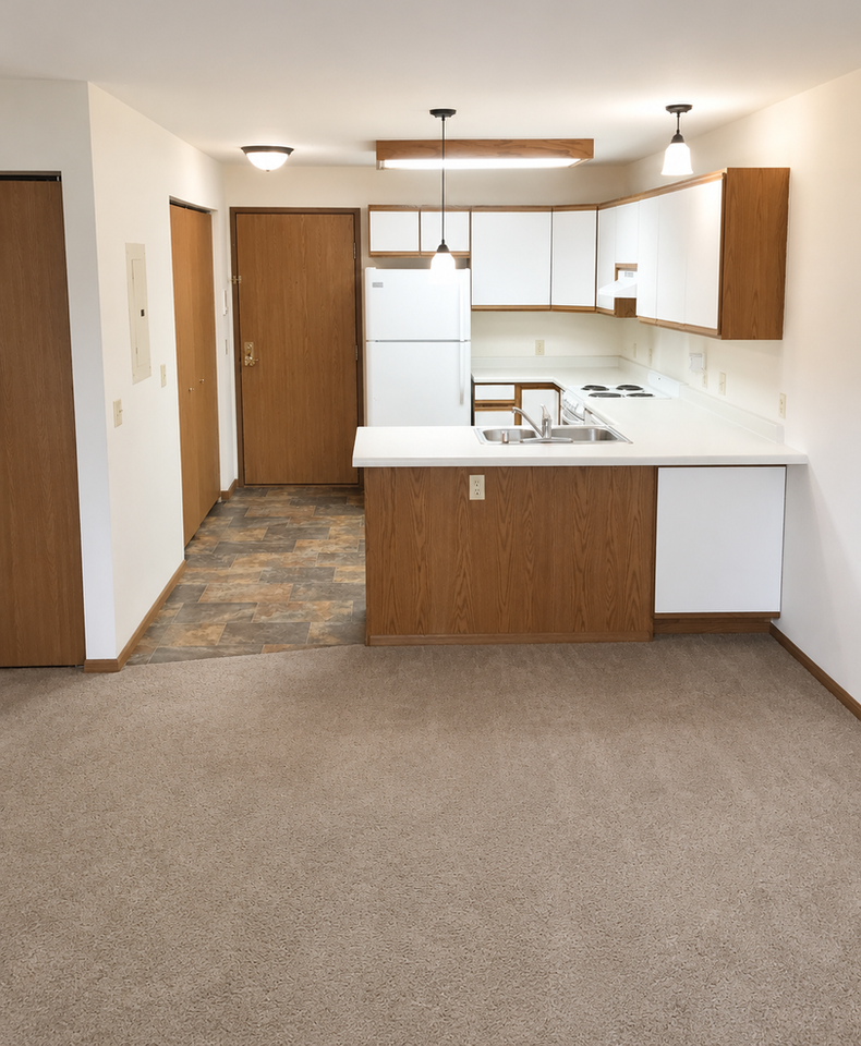 404 E Wilson St - Photo 2 of 12