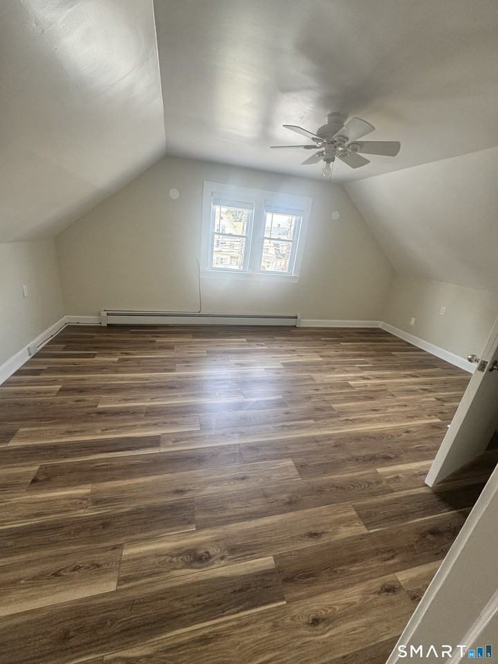 744 Park St #3rdFL - Photo 4 of 9