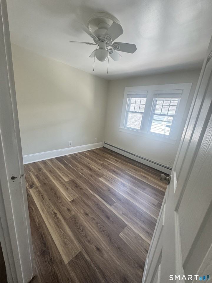 744 Park St #3rdFL - Photo 7 of 9