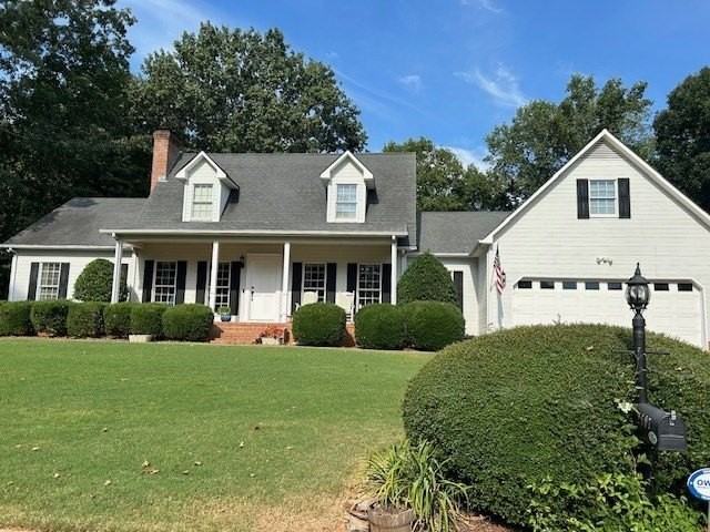 2607 Foxmore Cir - Photo 2 of 31