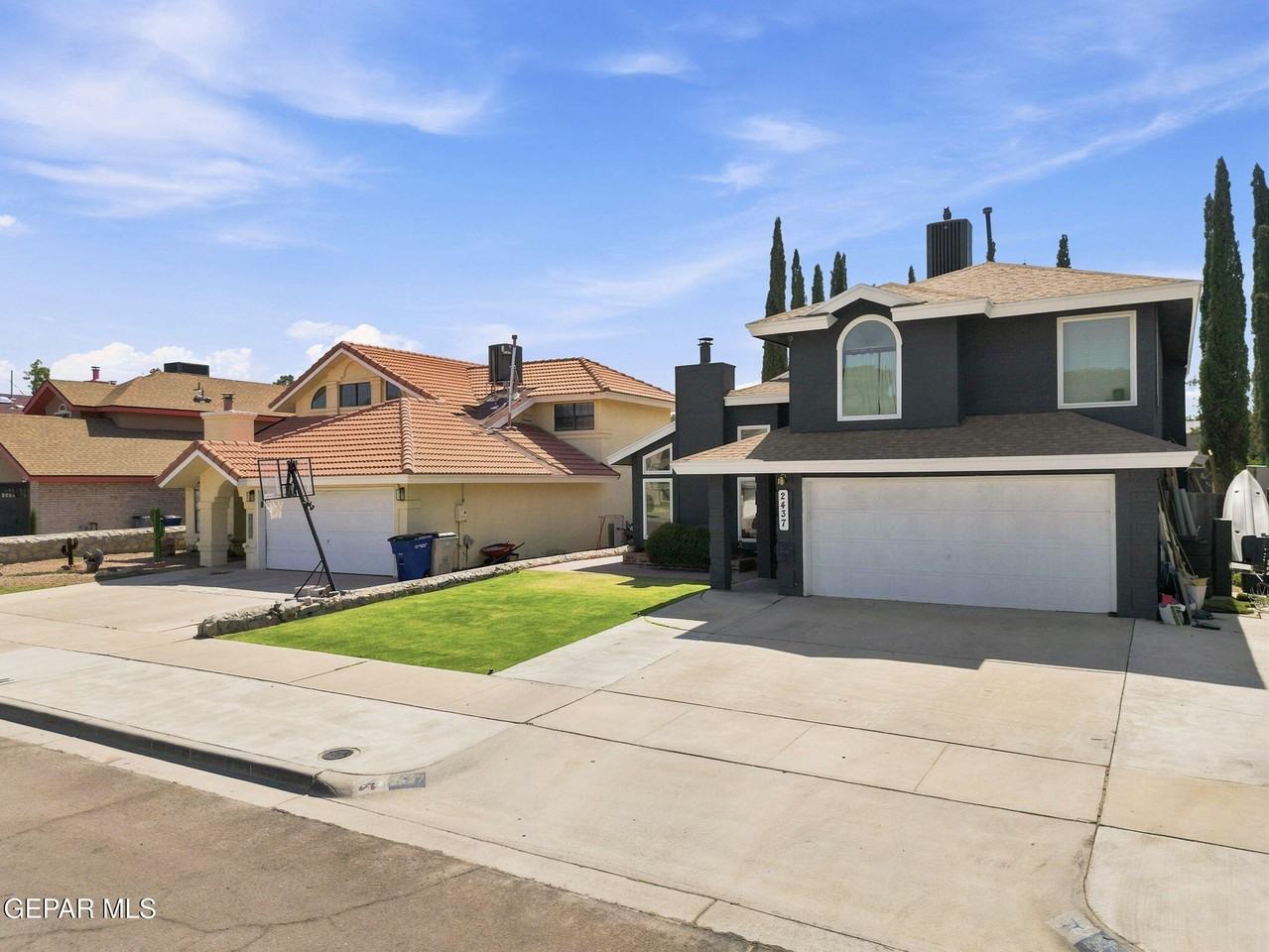 2437 Fletcher Pl - Photo 3 of 42