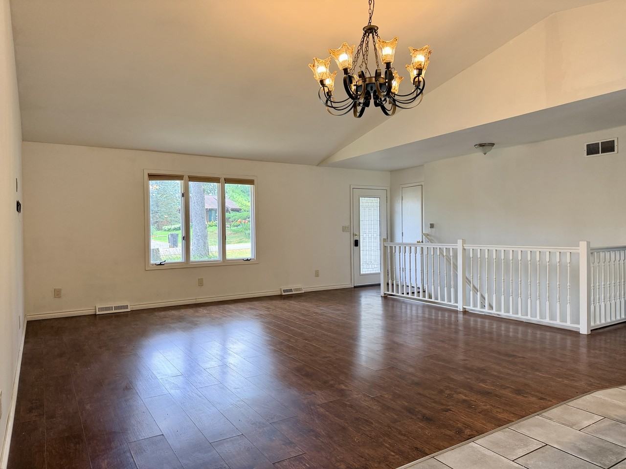 135 Pembroke Rd Sw #1 - Photo 3 of 16
