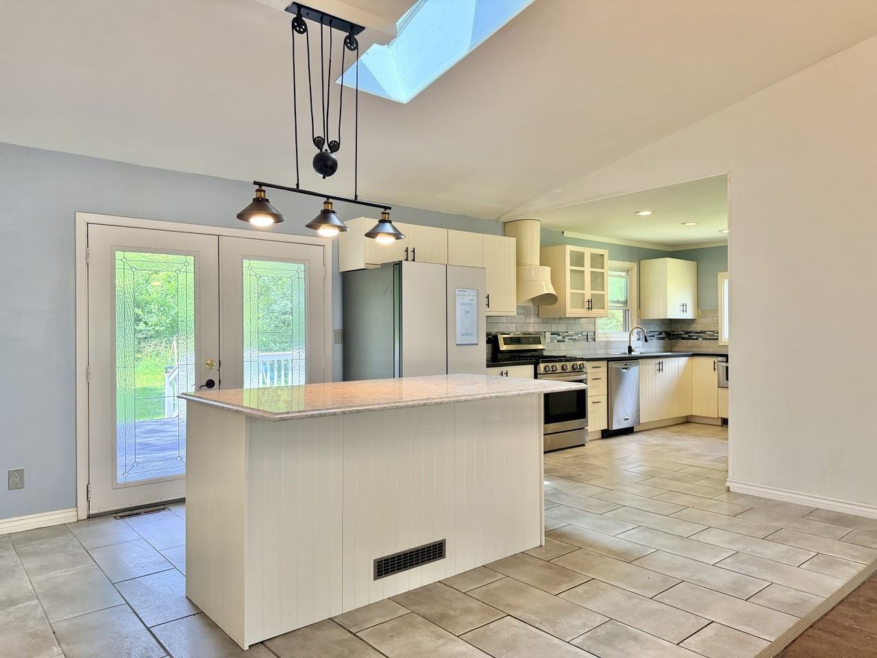 135 Pembroke Rd Sw #1 - Photo 6 of 16