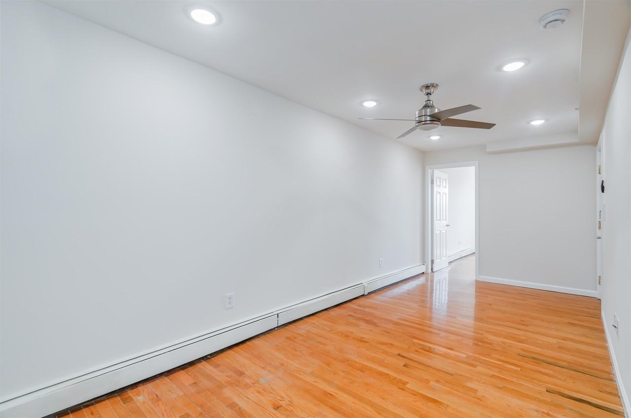 419 Broadway #3 - Photo 5 of 8