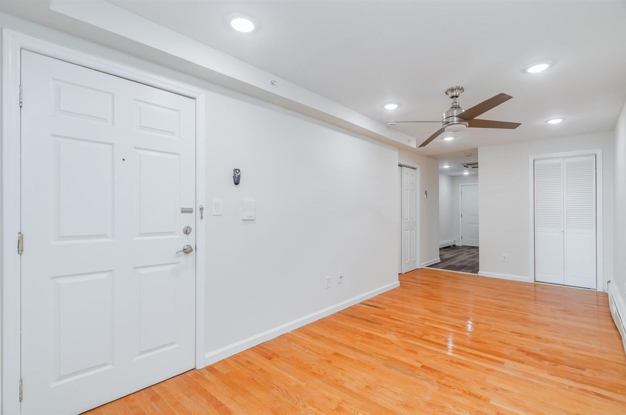 419 Broadway #3 - Photo 6 of 8