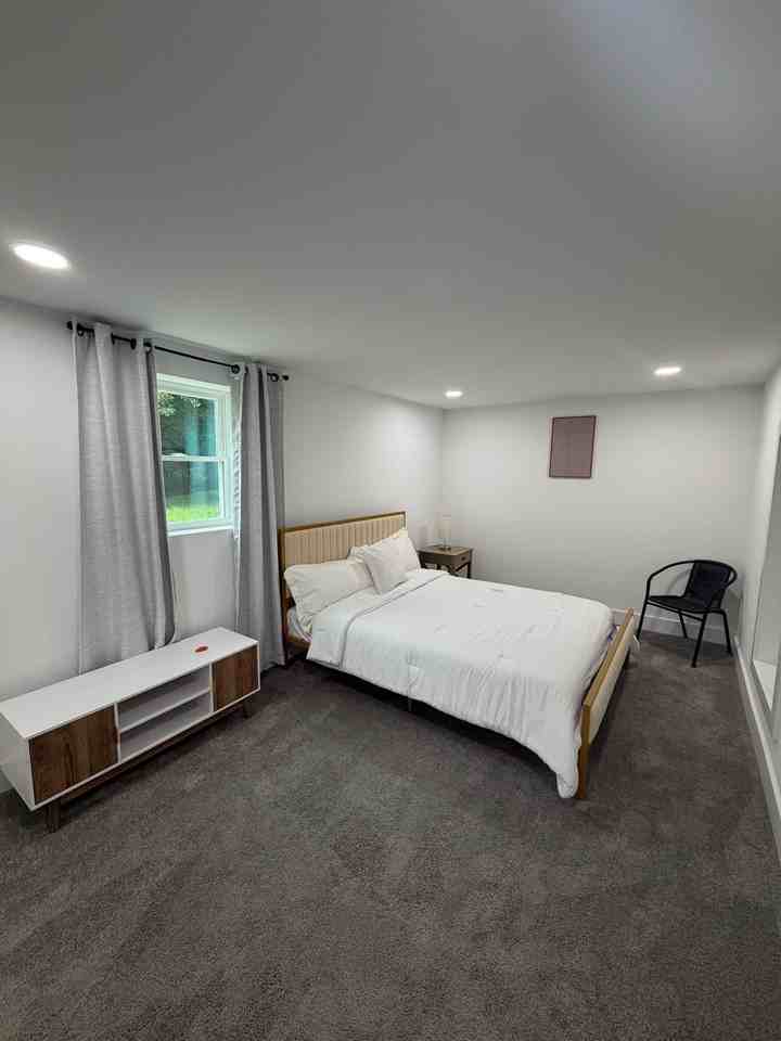 Stilwell Oaks Cir - Photo 7 of 8