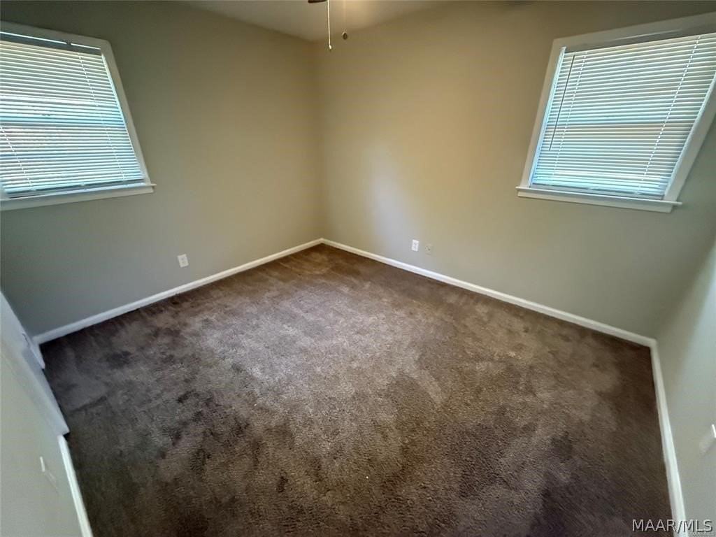 3211 Hackberry Ln - Photo 6 of 10