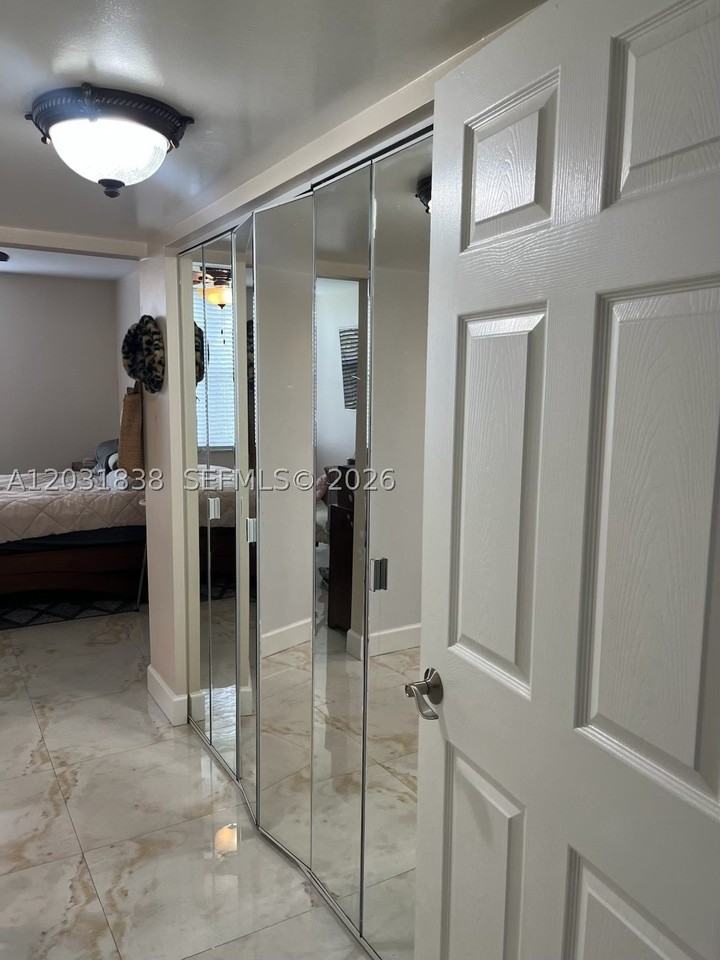 9420 Tangerine Pl #401 - Photo 4 of 32