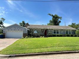 featured image of 4520 E 21st Pl